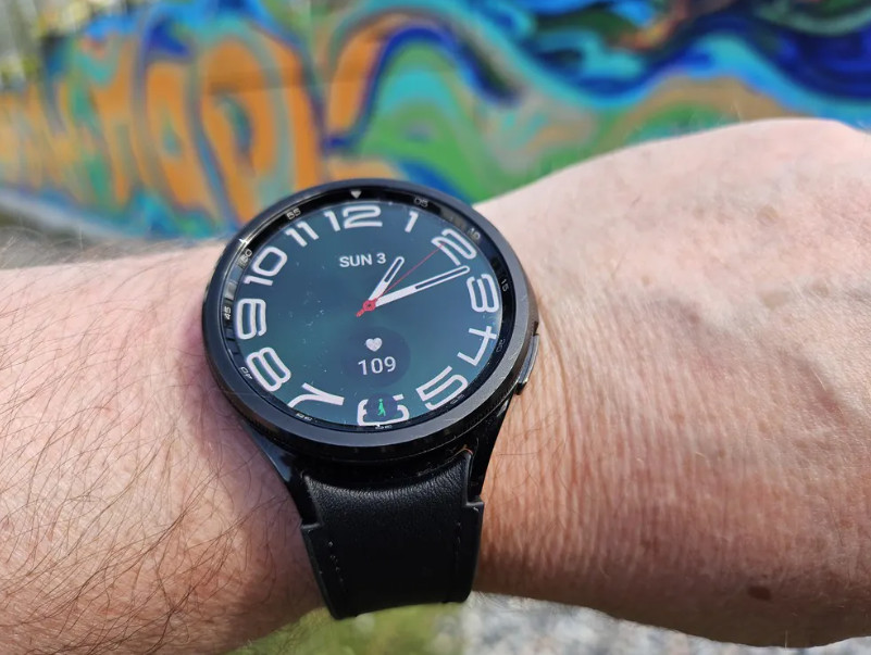 Обзор Galaxy Watch 6 Classic: часы на все случаи жизни