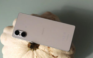 Дизайн Sony Xperia 5 V