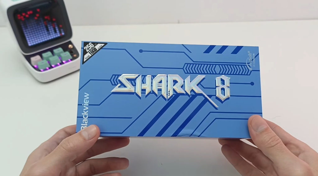 распаковка Shark 8